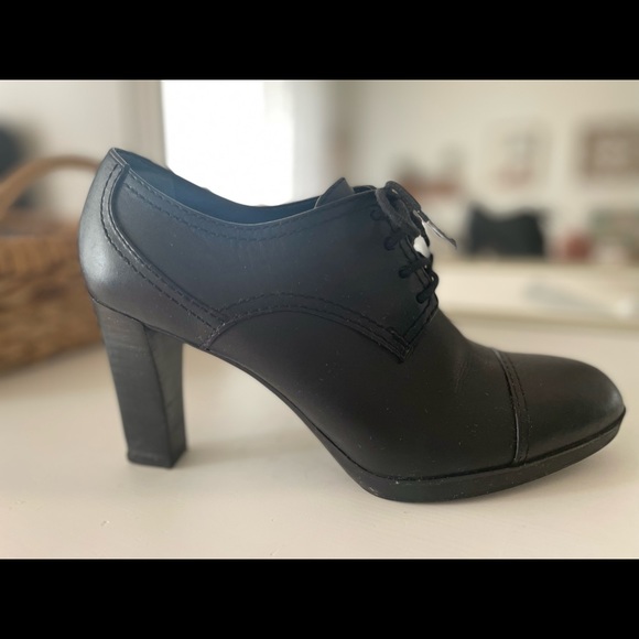 Franco Sarto Black Oxford Heels - Picture 7 of 13